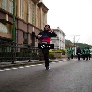 Runner Photo 8542811