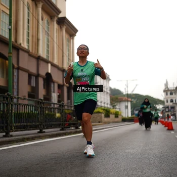 Runner Photo 8542816