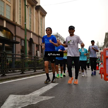 Runner Photo 8542869