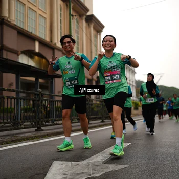 Runner Photo 8542880