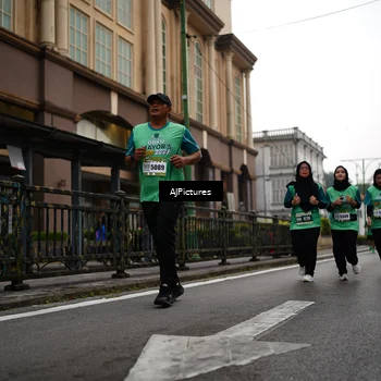 Runner Photo 8542896