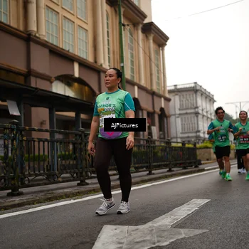 Runner Photo 8542899