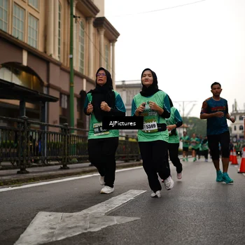 Runner Photo 8542900