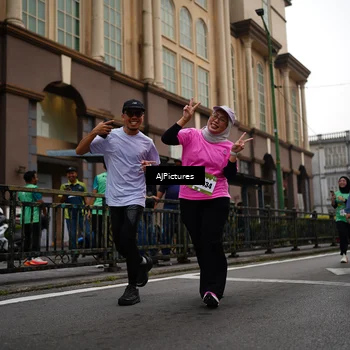 Runner Photo 8542956