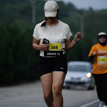 Runner Photo 8542958