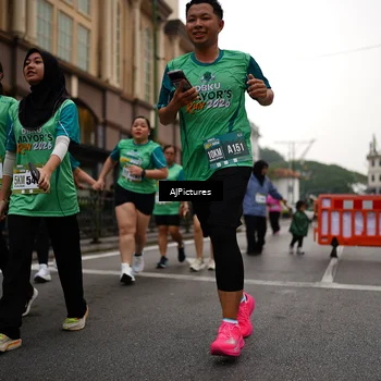 Runner Photo 8542963