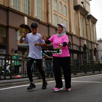 Runner Photo 8542972