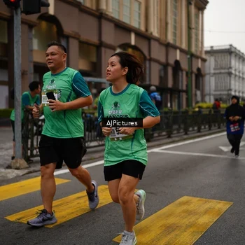 Runner Photo 8543021