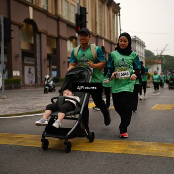 Runner Photo 8543045