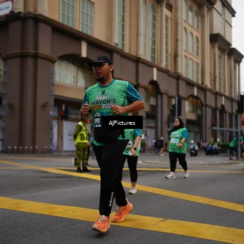 Runner Photo 8543055