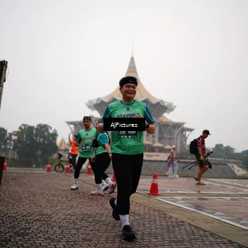 Runner Photo 8543095