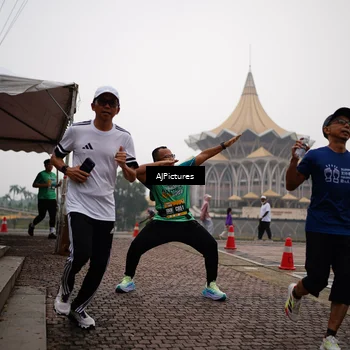 Runner Photo 8543099