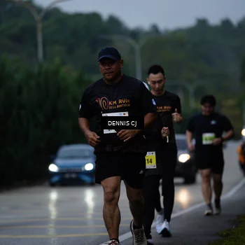Runner Photo 8543100
