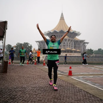 Runner Photo 8543108