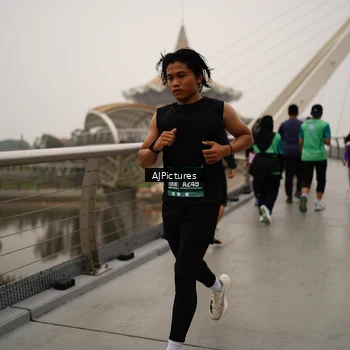 Runner Photo 8543112