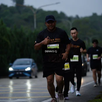 Runner Photo 8543124