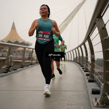 Runner Photo 8543141