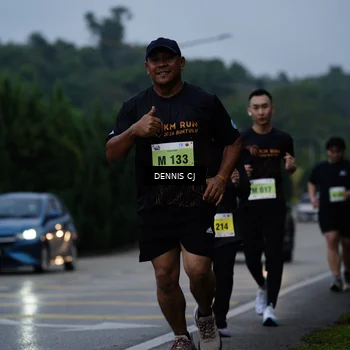 Runner Photo 8543143