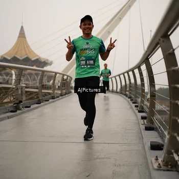 Runner Photo 8543150