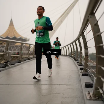 Runner Photo 8543151