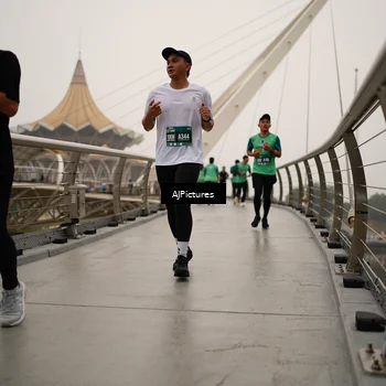 Runner Photo 8543153