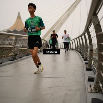 Runner Photo 8543156