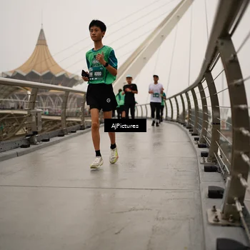 Runner Photo 8543162