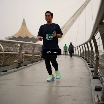 Runner Photo 8543166