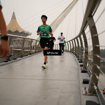Runner Photo 8543167
