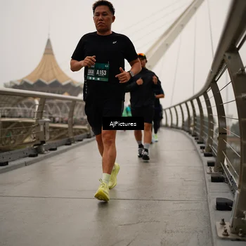 Runner Photo 8543175