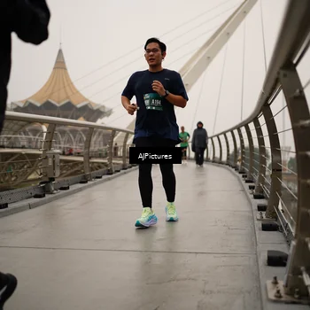 Runner Photo 8543176