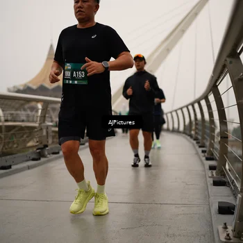 Runner Photo 8543178