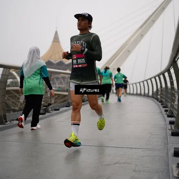 Runner Photo 8543180