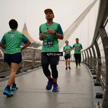 Runner Photo 8543192