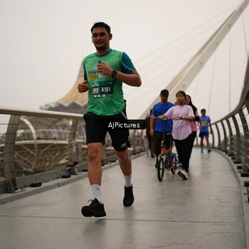 Runner Photo 8543197