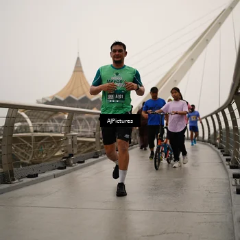 Runner Photo 8543198