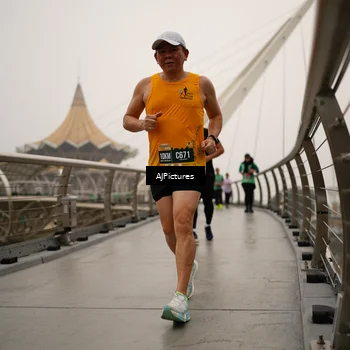 Runner Photo 8543207