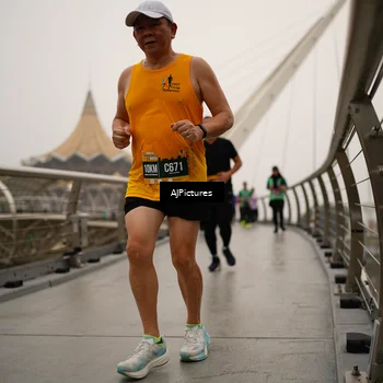 Runner Photo 8543208