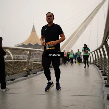 Runner Photo 8543209