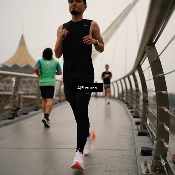 Runner Photo 8543235