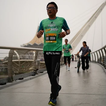 Runner Photo 8543242