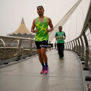 Runner Photo 8543247