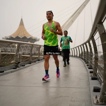 Runner Photo 8543248