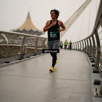 Runner Photo 8543249