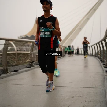 Runner Photo 8543251