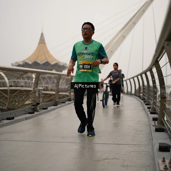 Runner Photo 8543253