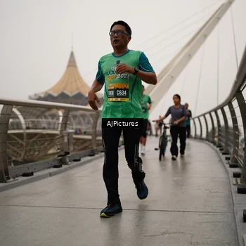 Runner Photo 8543256