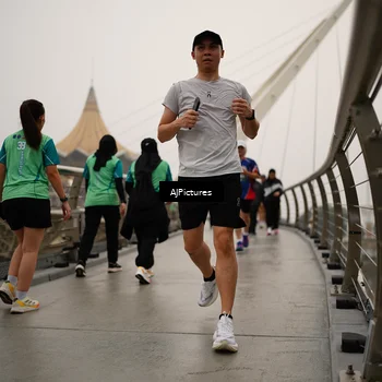 Runner Photo 8543268