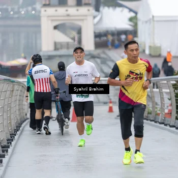Runner Photo 8543304