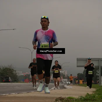 Runner Photo 8543311